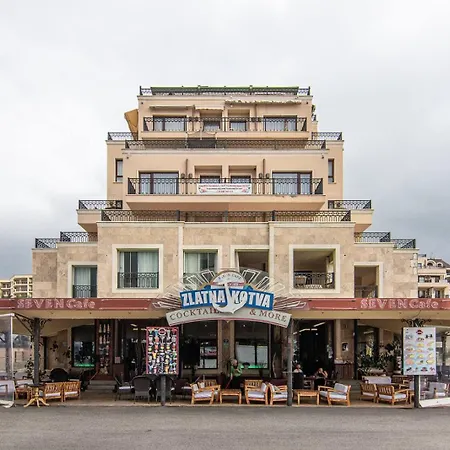 Boutique Golden Sands *